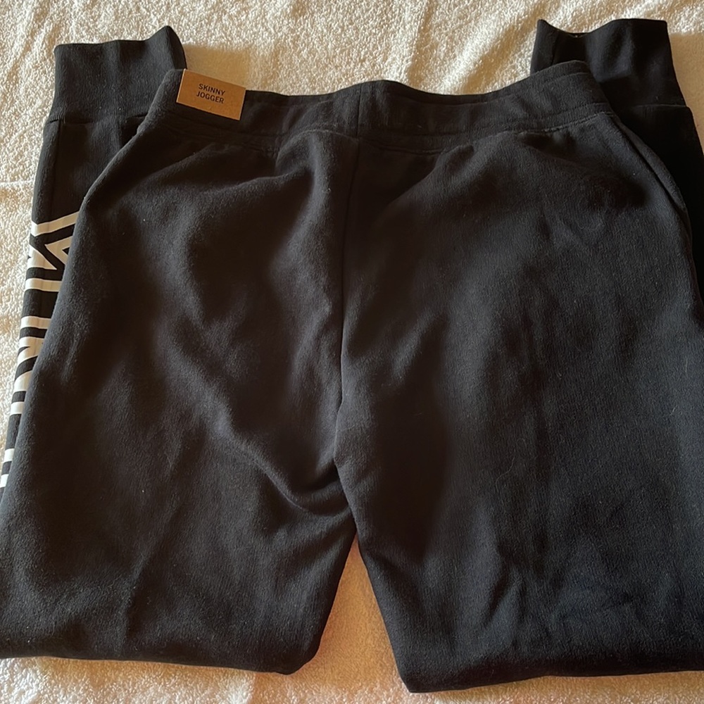 Skinny black jogger - Picture 10 of 11